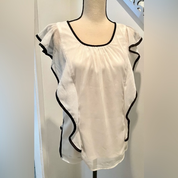 BCX OFF WHITE BLACK TRIM SHEER & LINED RUFFLE SLEEVE SIDE  BLOUSE/TOP SIZE M - Picture 1 of 10